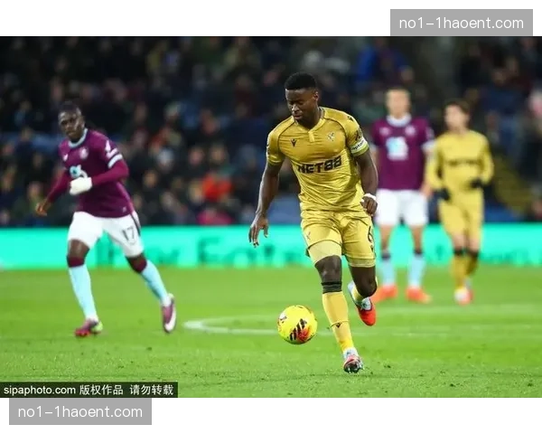 格伊低价加盟曼城强化三中卫体系 英超薪资架构中曼城防線投资见效